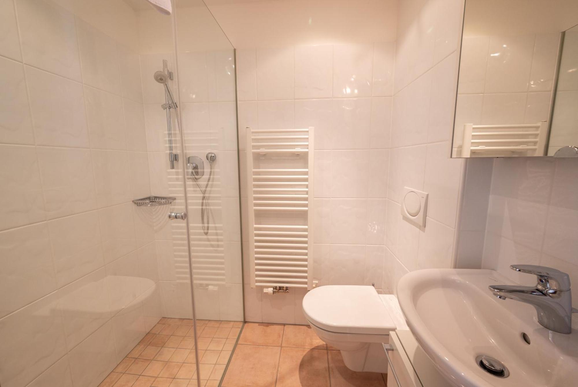 Finest Lakeside Villa Zell Am See By All In One Apartments Erlberg 外观 照片